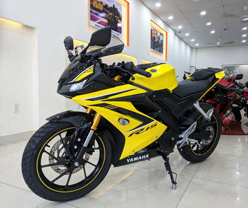 Yamaha R15 2018 giá 78 triệu đầu tiên về Việt Nam